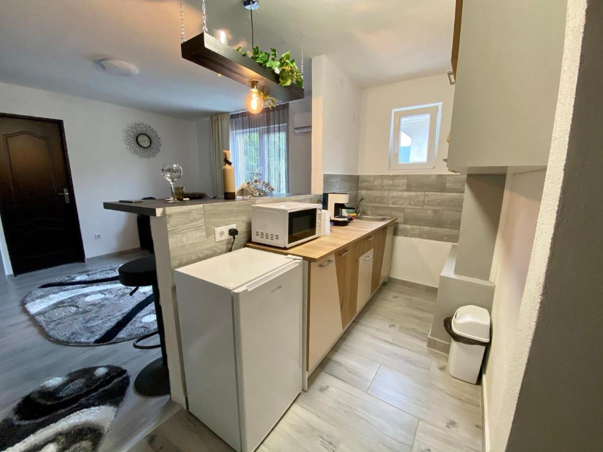 T&T Apartman Прайд Екстер'єр фото